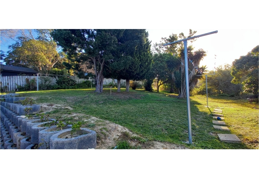 To Let 4 Bedroom Property for Rent in Westhill Western Cape